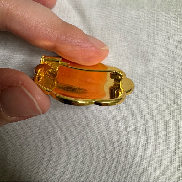 Spanish Damascene Floral Bird Brooch Pin Gold Black Trombone Clasp Vintage 50’s - Picture 5 of 7